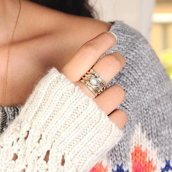 BowLift | Moonstone Meditation Ring