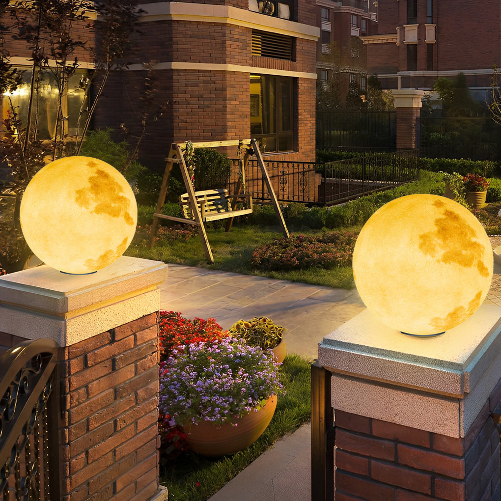 BowLift | Moon Lamp Post Outdoor Mounted on Pole