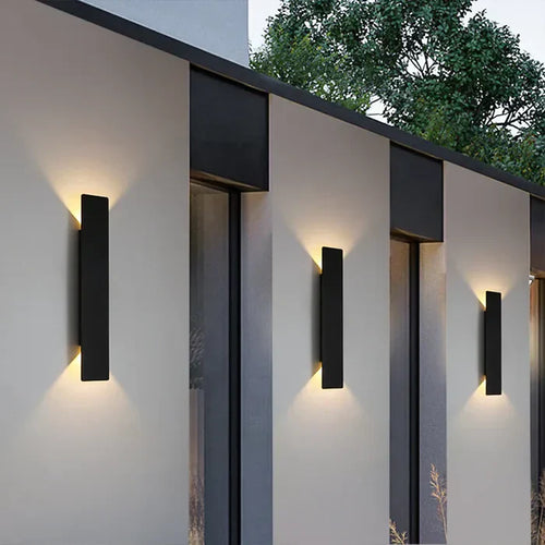 StormGlow Light - Weatherproof LED Outdoor Wall Lamp Bowlift