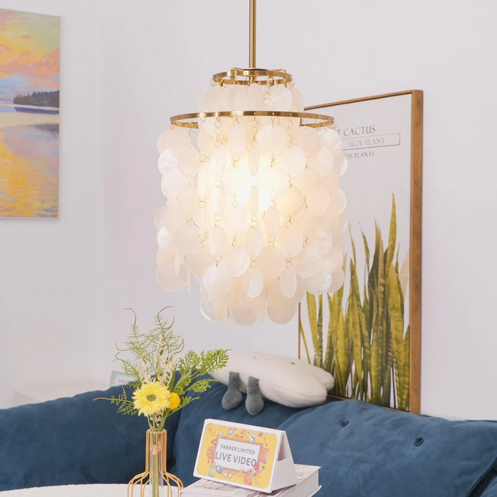 BowLift | Stylish Vintage Lamp with Shells and Coastal Atmosphere