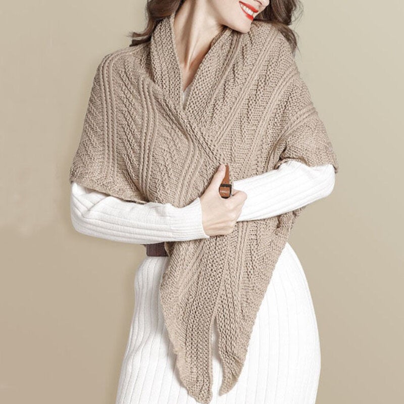 BowLift | Triangular Knit Scarf with Leather Loop