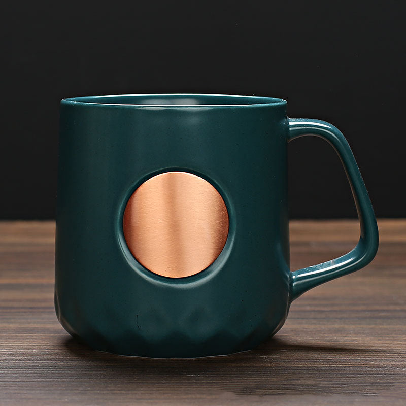 BowLift | Bronze Starbucks Creative Cup
