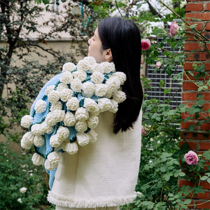 Chenille-blanket, flower-shaped, decorative