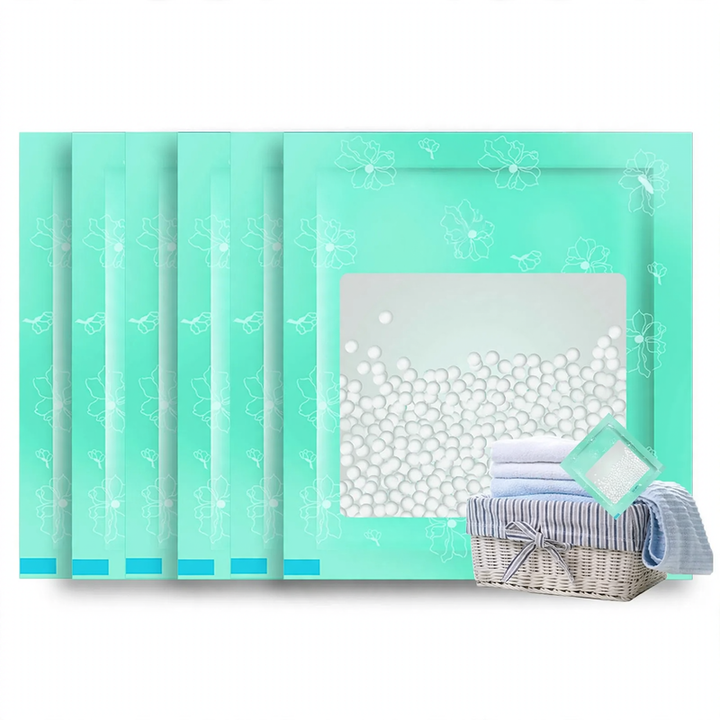 Compact dehumidifier bag for textiles