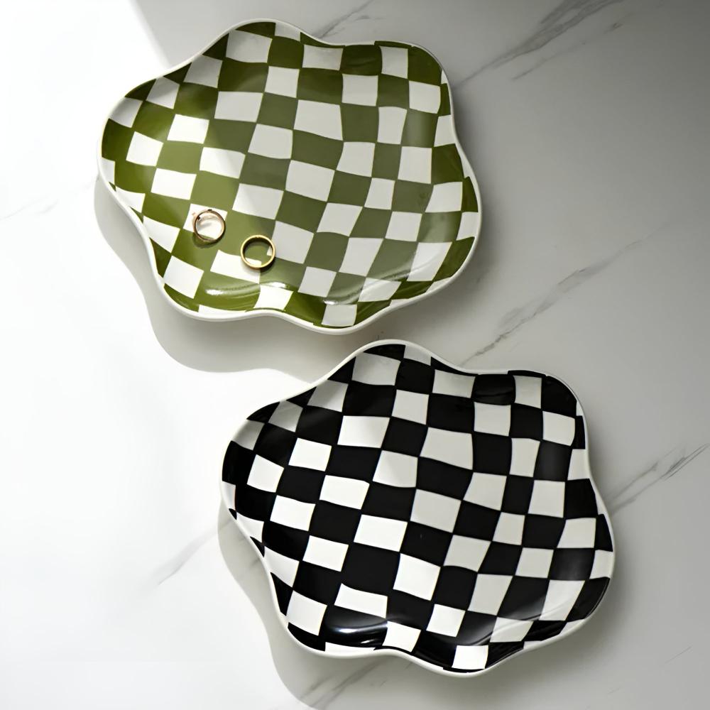 BowLift | Classic Checkered Ceramic Plate