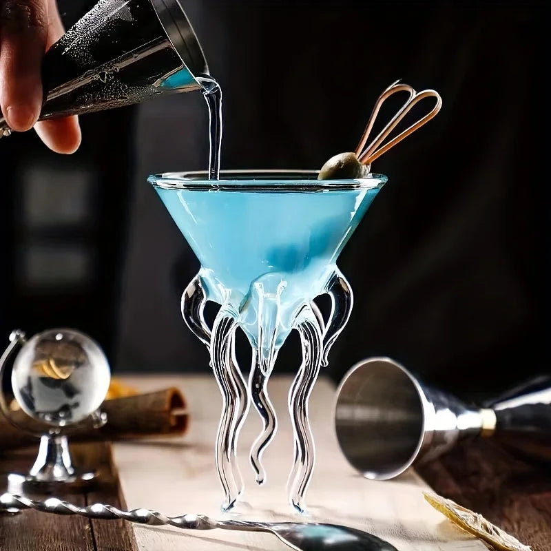 Unique, octopus-inspired cocktail glass Bowlift