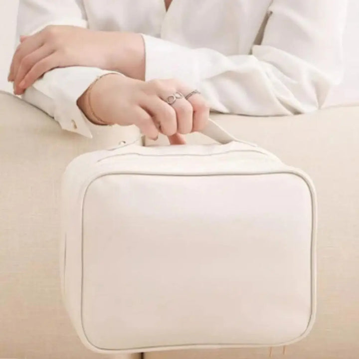 BowLift | Travel Toiletry Bag Chic