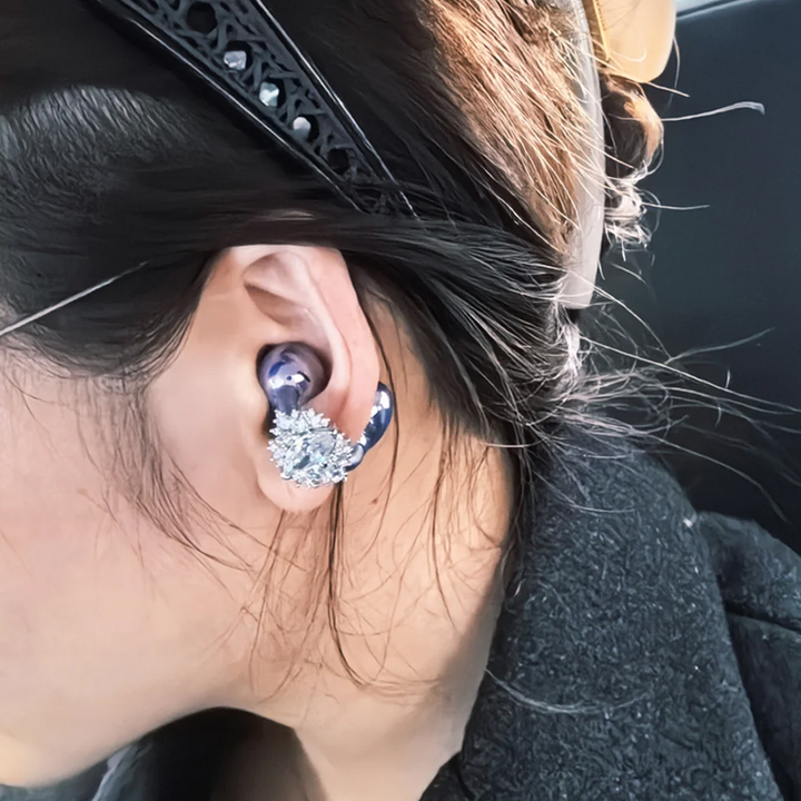 BowLift | Sparkling Butterfly Bow Clips for Earbuds