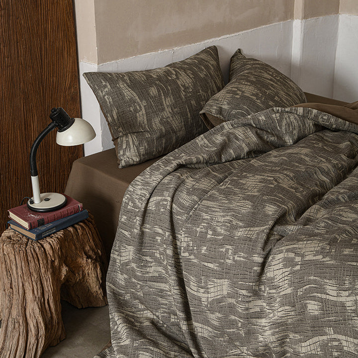 Bedding set made of long-staple cotton, checkered