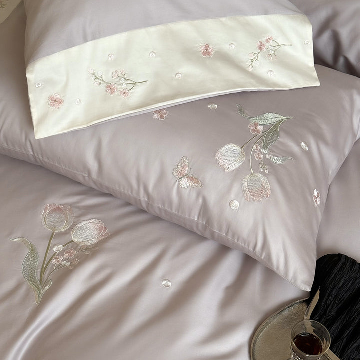 Long-staple cotton bedding with embroidery