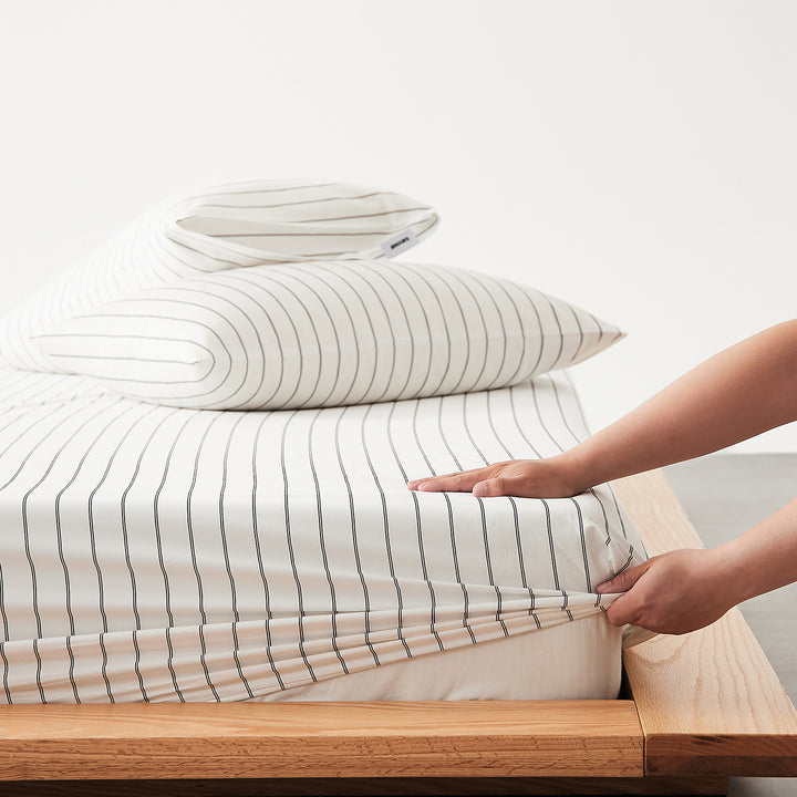 Cotton fitted sheet, 150×200 cm, striped pattern