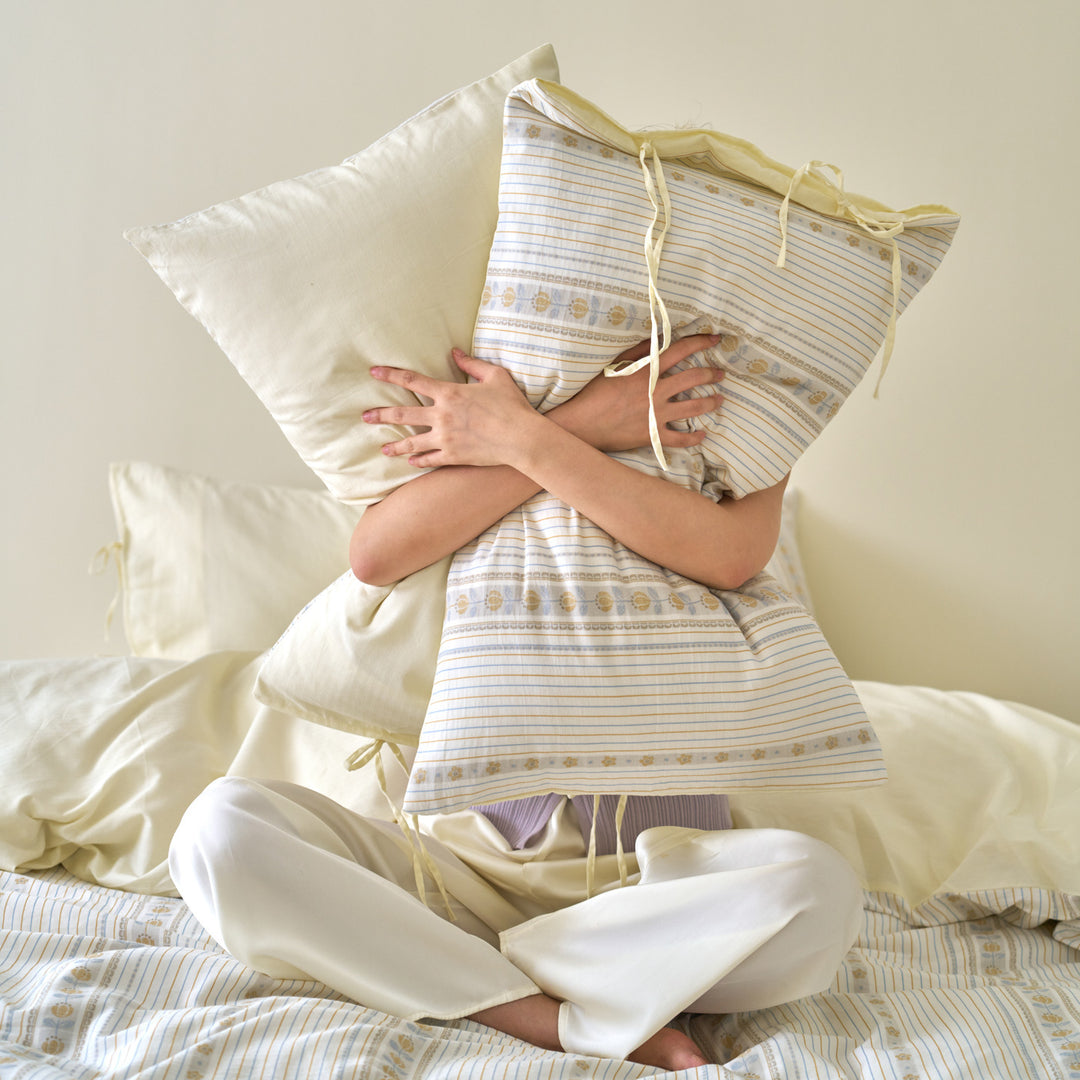 Cotton bedding set, jacquard, with tie bands