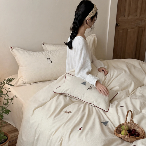 Bedding set made of cotton-linen blend