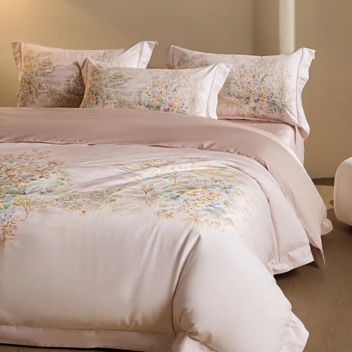 Cotton bedding set with floral pattern