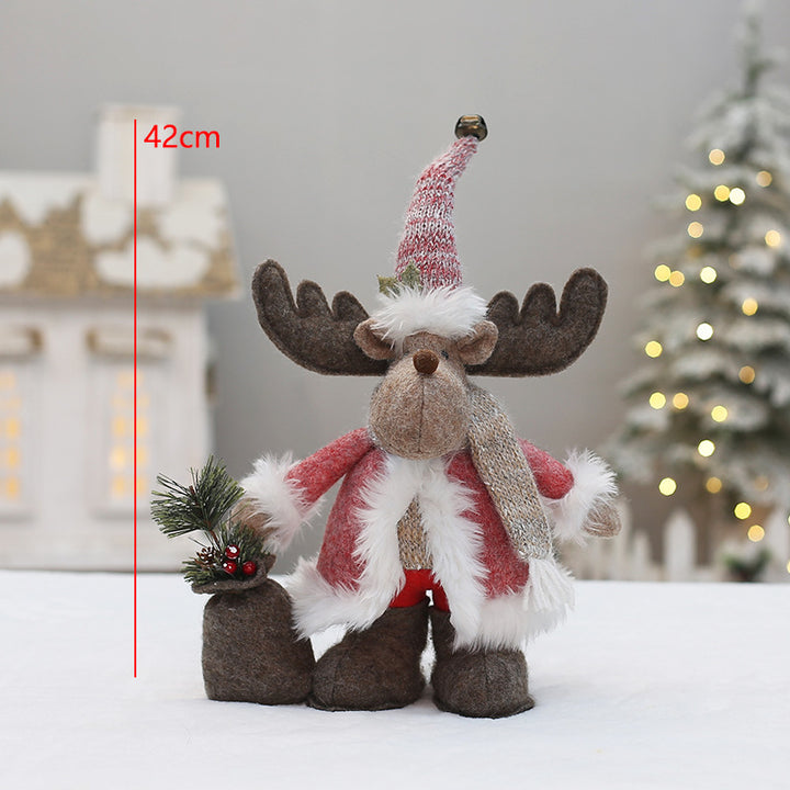 Decorative gnome figure in pink for Christmas