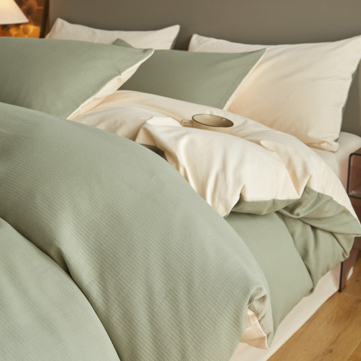 Cotton bedding set, brushed with jacquard structure