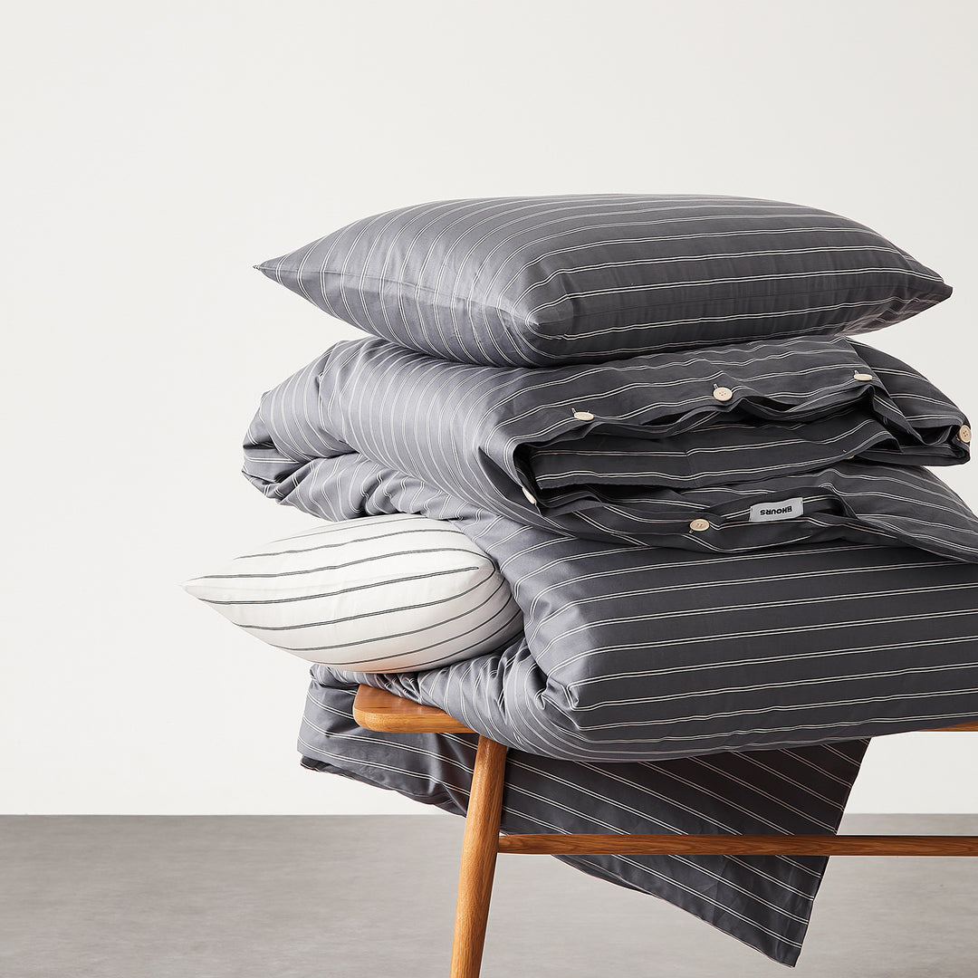 Long-staple cotton duvet cover with stripe pattern