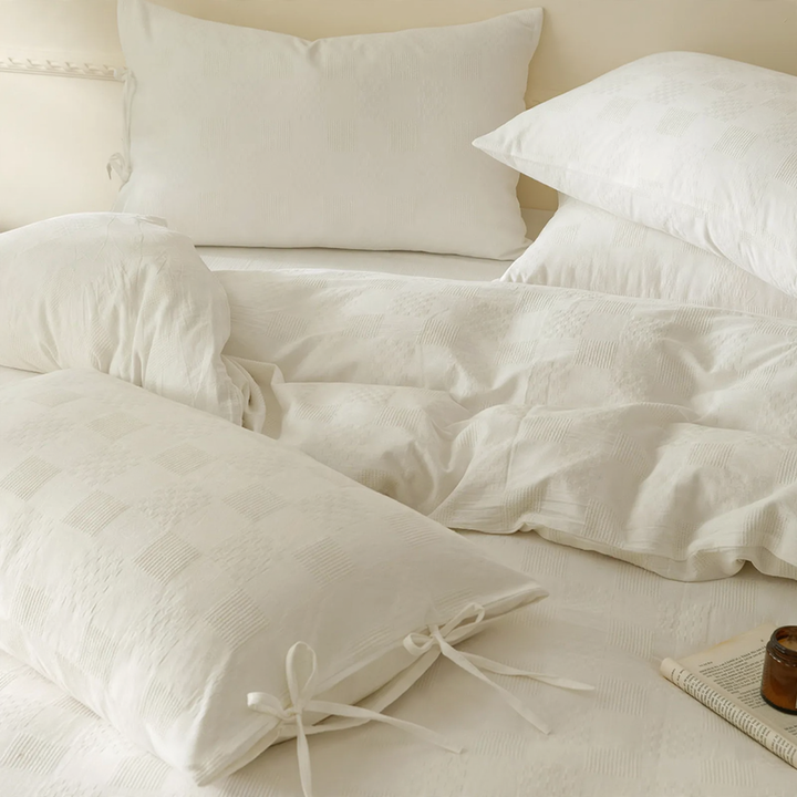 Cotton bedding set, 4-piece, white, geometric