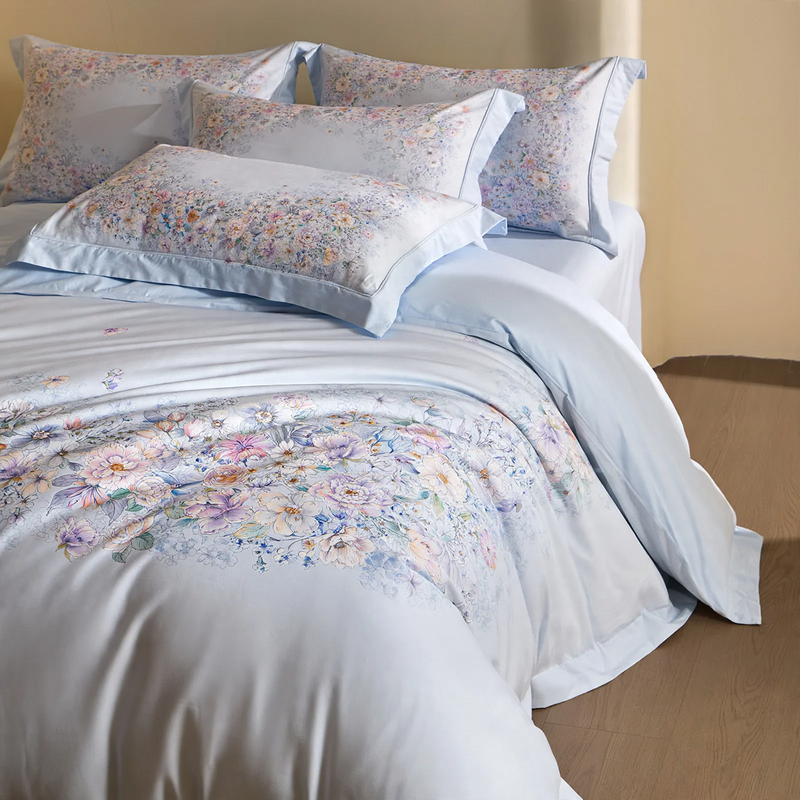 Cotton bedding set with floral pattern