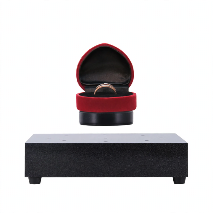 Magnetic floating light in heart shape