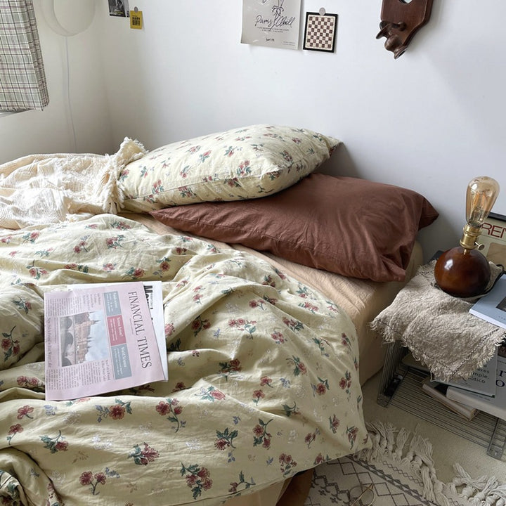 Bedding set made of cotton, floral pattern