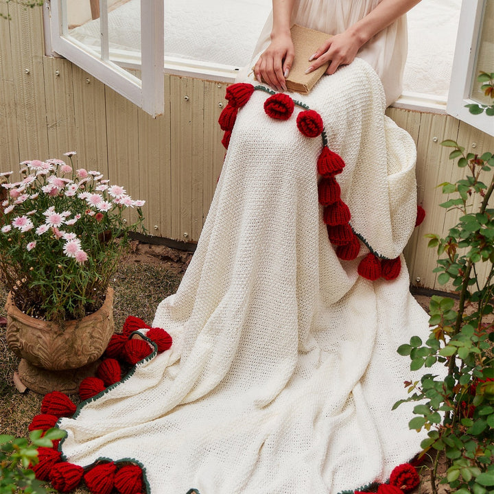 Chenille-blanket, flower-shaped, decorative