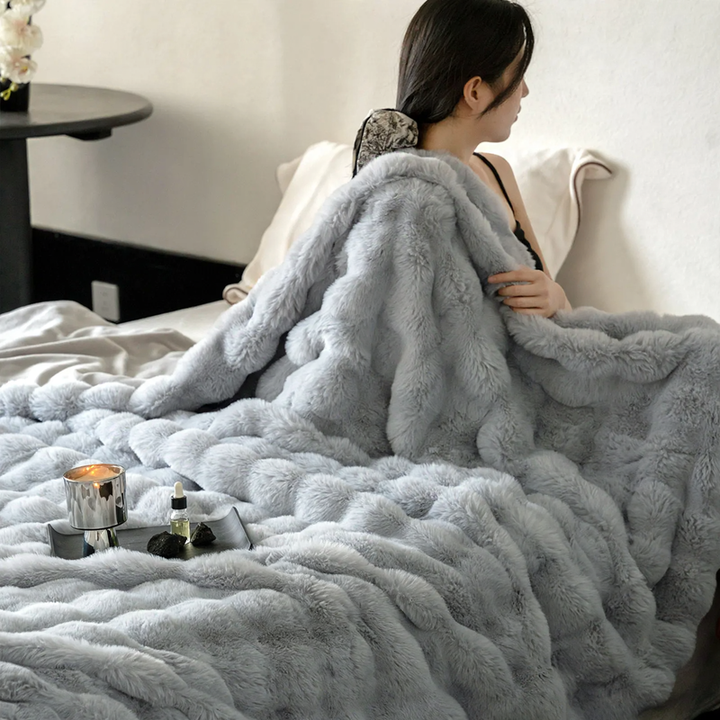 Fluffy wool blanket, high quality, versatile use