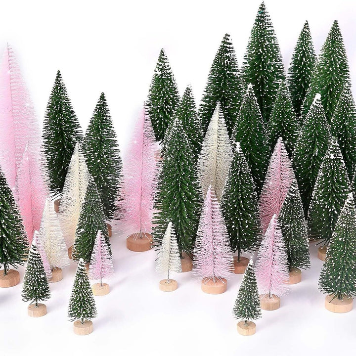 Mini Christmas tree made of sisal for decoration