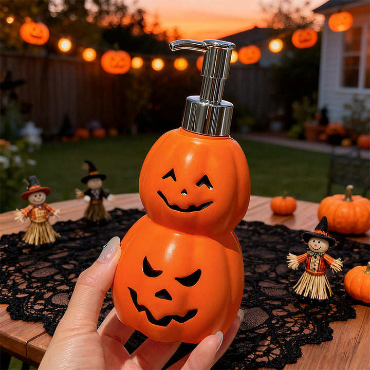 Pumpkin-shaped soap dispenser with pump