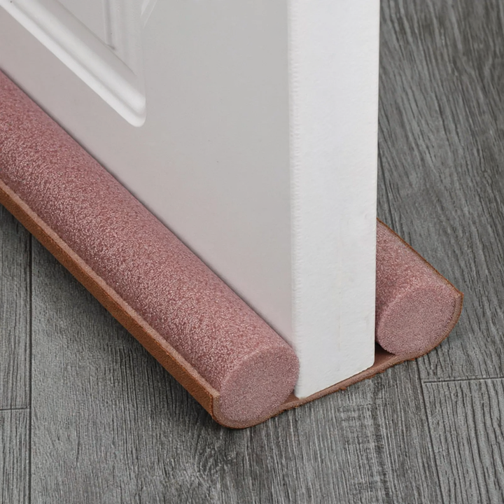 Door sealing strips for door bottoms