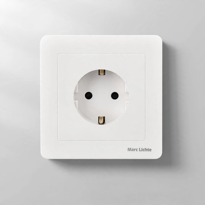Socket 16A European standard with USB