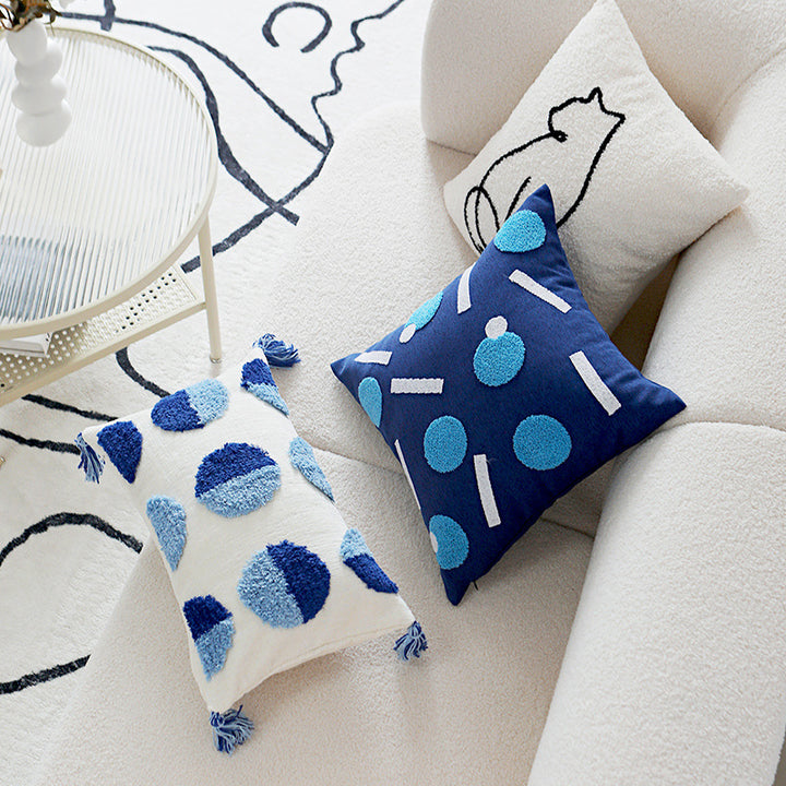 Modern-minimalist pillowcase with houndstooth pattern