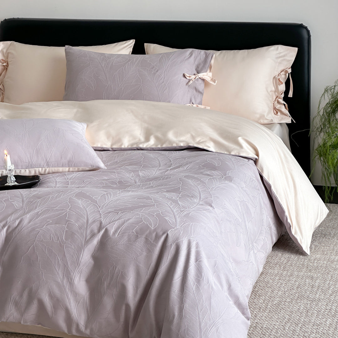 Cotton bedding set with jacquard pattern
