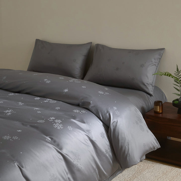 Cotton bedding set, 100 thread count, long staple cotton