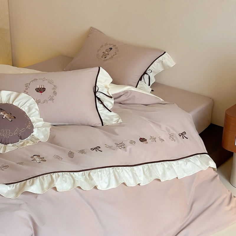 Cotton bed linen with embroidery, princess style