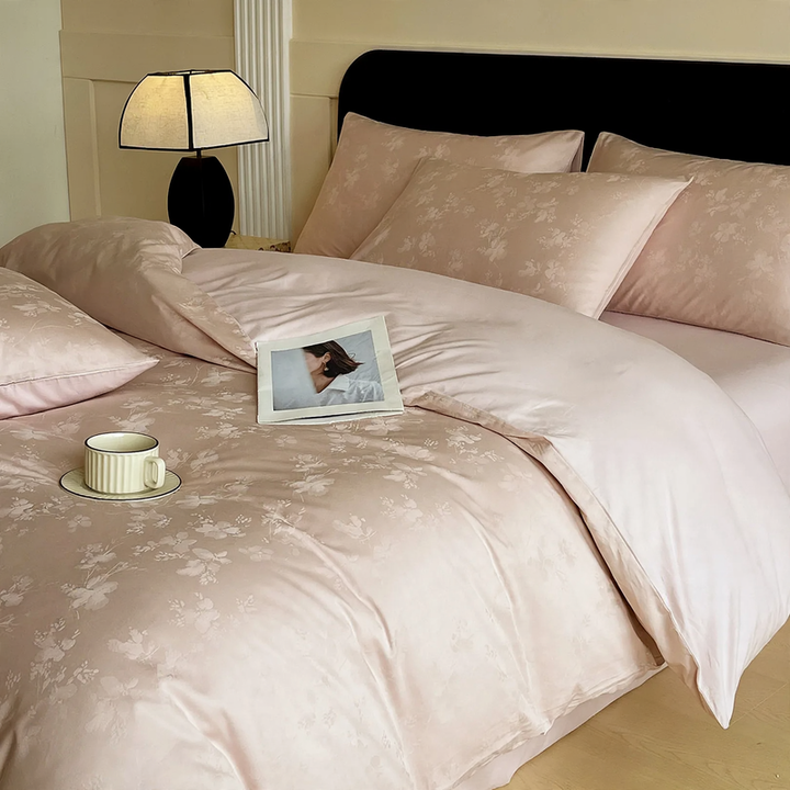 Cotton bedding set with relief pattern