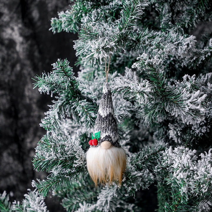 Christmas Gnome Pendant with Knitting Design
