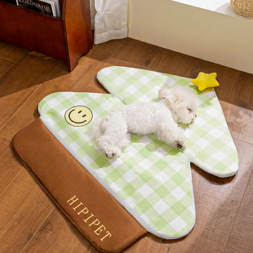 Foldable pet mat, breathable and waterproof