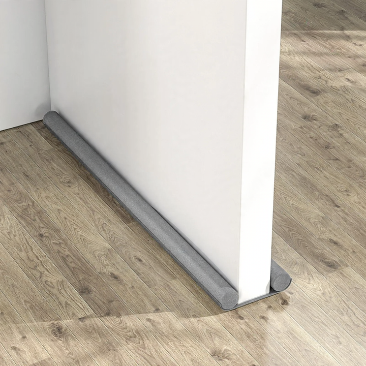 Door bottom seal for sound insulation