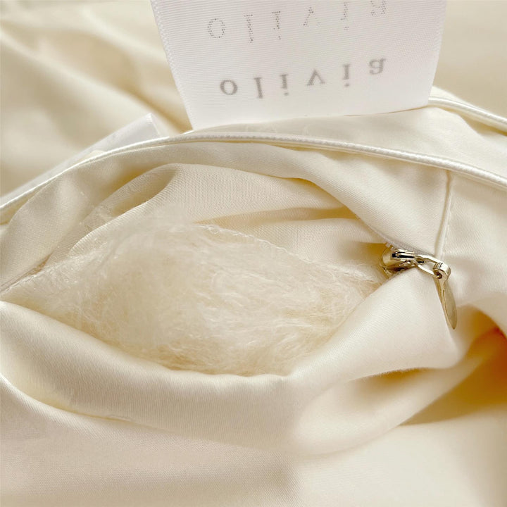 Cotton-silk duvet with Jacquard weaving