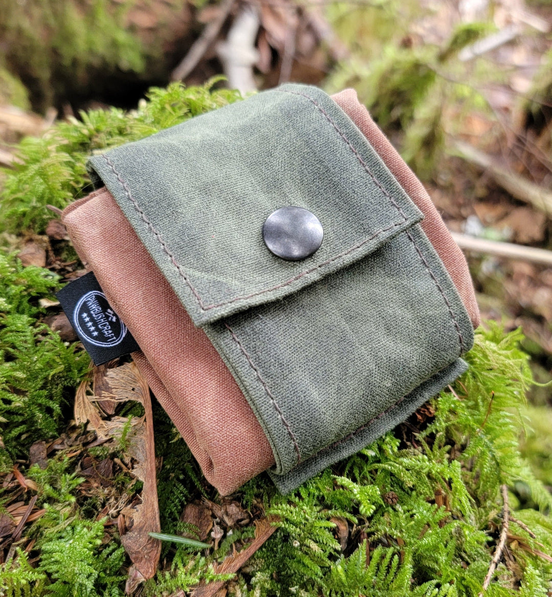 BowLift | Waxed Canvas Folding Foraging Bag with Durable Design