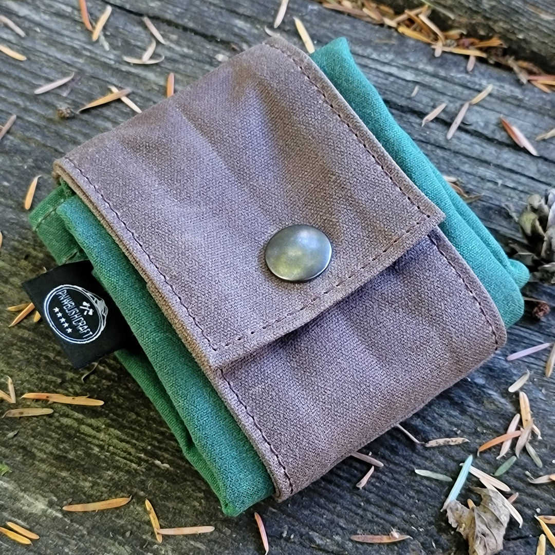 BowLift | Waxed Canvas Folding Foraging Bag with Durable Design