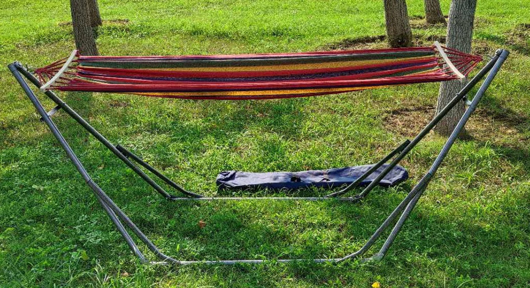 Hammock with Stable Stand Construction Bowlift