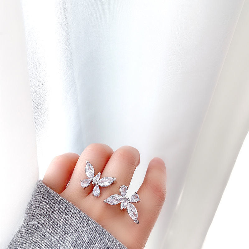 Elegant Butterfly-Inspired Adjustable Ring Bowlift