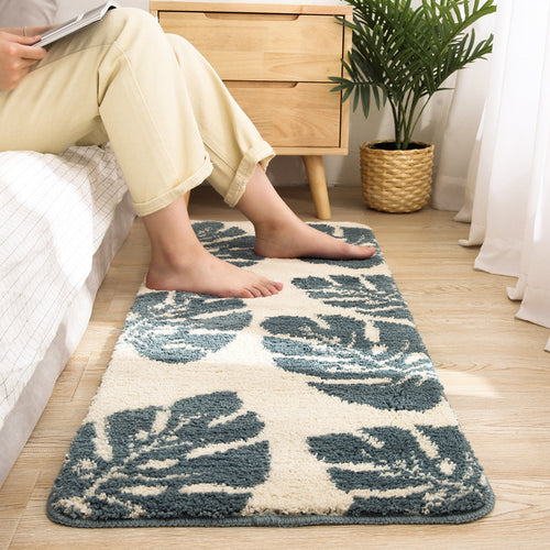 Ultra-Soft Floral Design Bath Runner