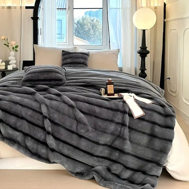 BowLift | Ruched Faux Rabbit Fur Blanket