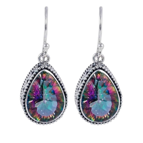 Elegant Teardrop Statet Earrings Bowlift