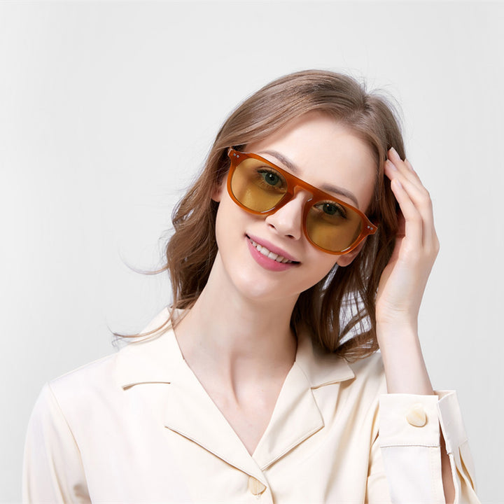 Ladies classic sunglasses with square frame and polarized lenses Bowlift