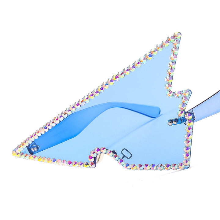 Women extravagantly shaped sunglasses Bowlift