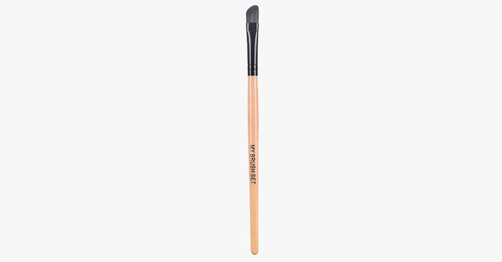 BowLift | Medium Angled Shading Brush – The perfect brush for eyeshadow